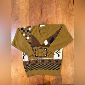 Vintage Santa Rosa Knitted Sweater  Size 40 V Neck Women’s